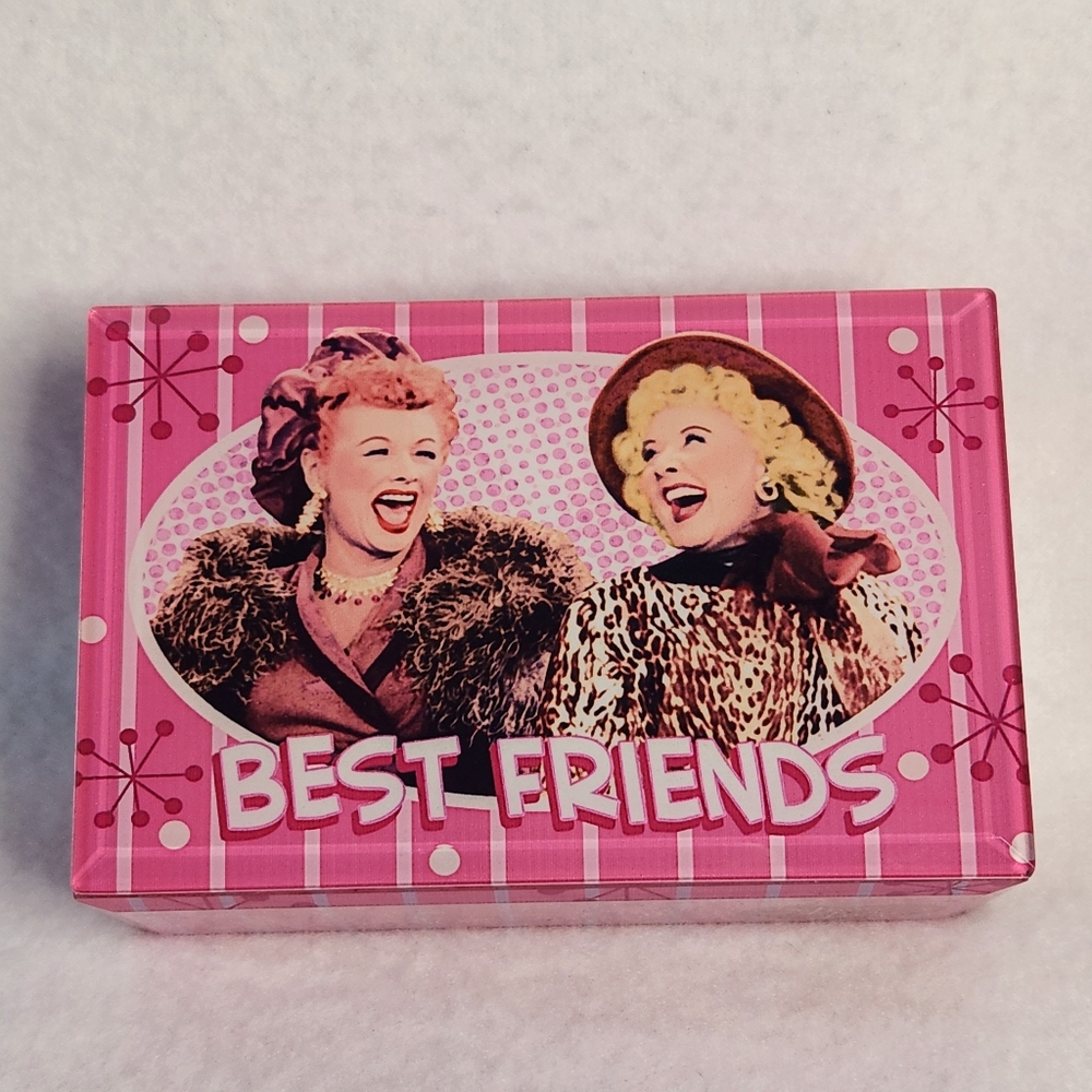 "I Love Lucy" Best Friends Music Box Elegant Keepsake Fans Of The Classi…